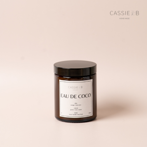 La bougie parfumée EAU DE COCO