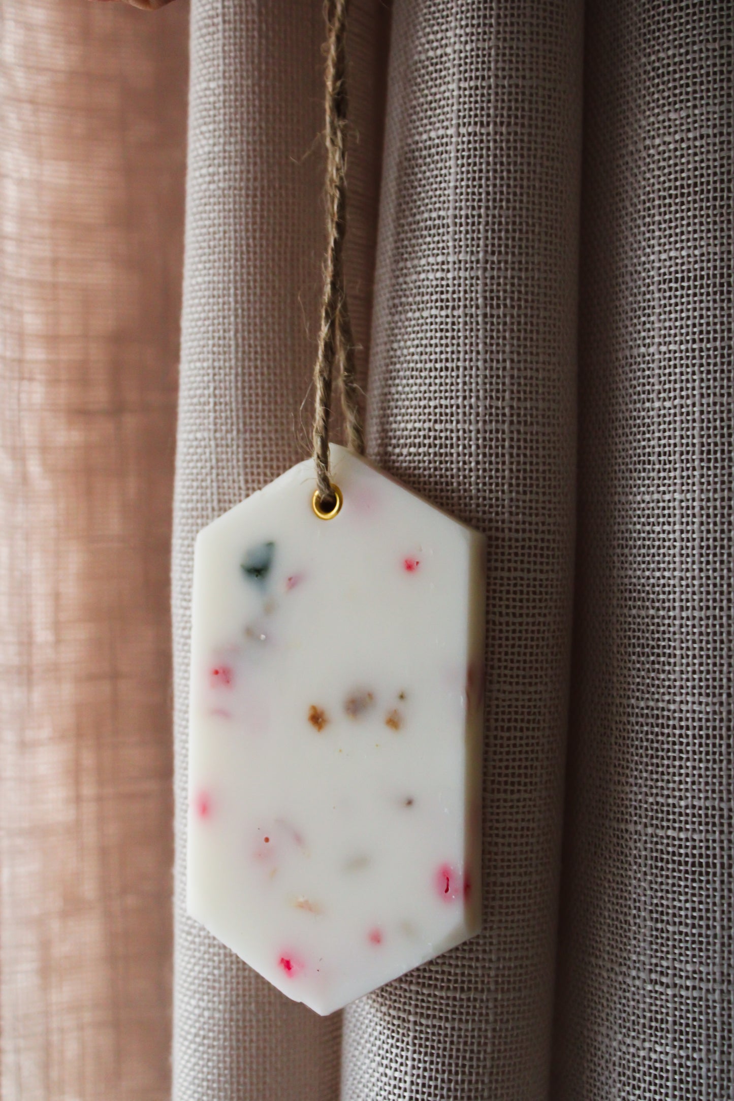 Suspensions parfumées Monoï rosé